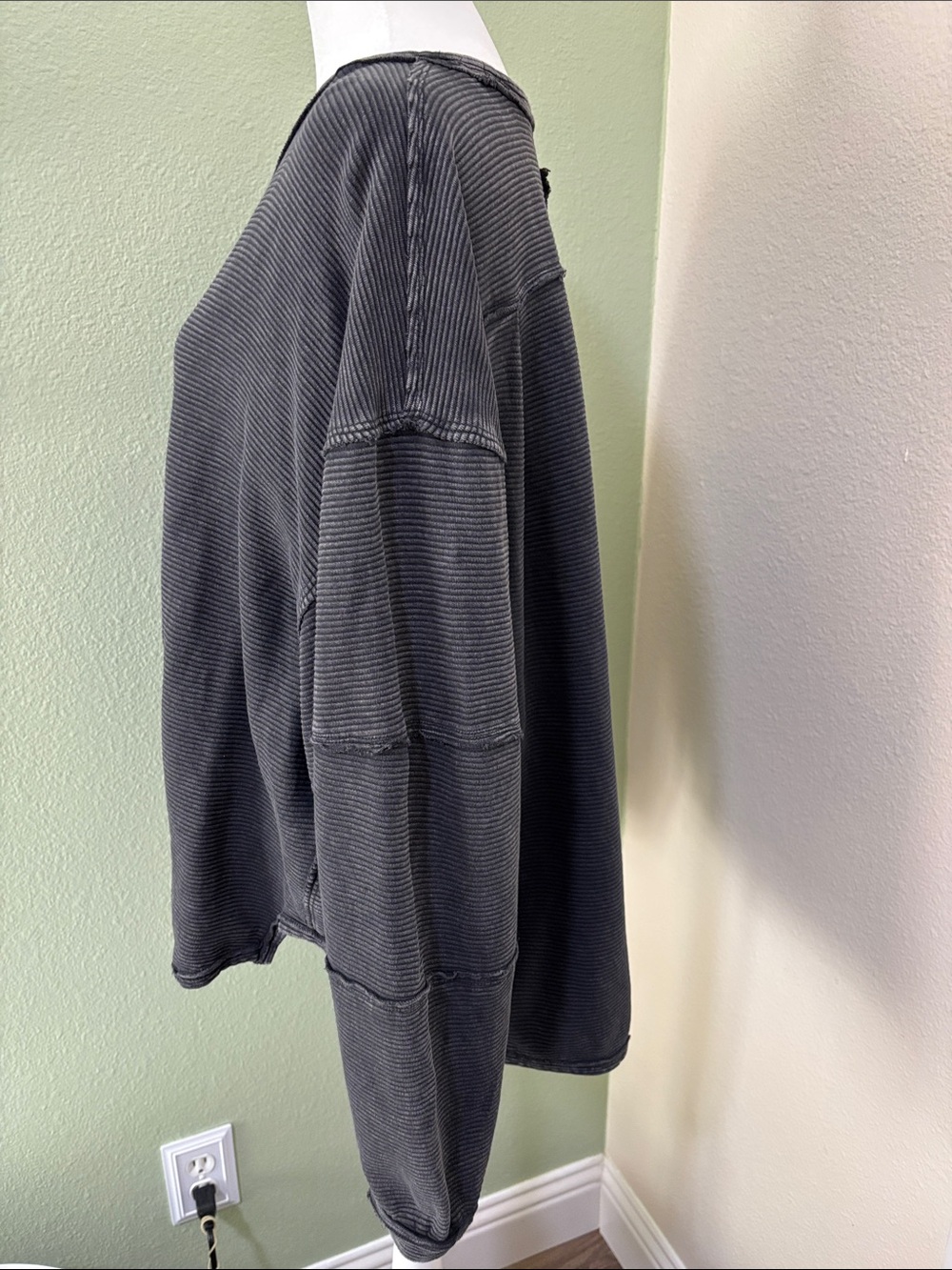 We The Free Ribbed Long Sleeve Top in Dark Grey Oversized Cotton Size Medium - Picture 9 of 10